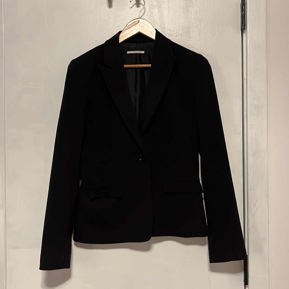 T Tahari black blazer S/M